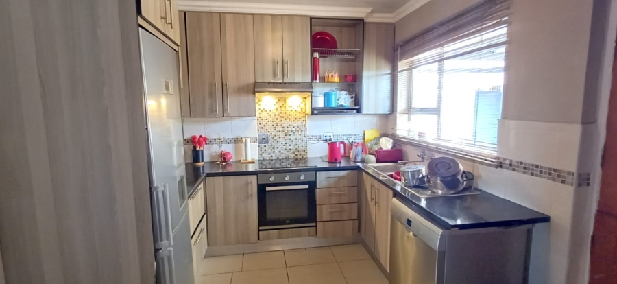 4 Bedroom Property for Sale in Amalinda North Eastern Cape